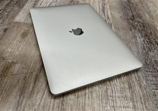 Apple Macbook Pro 13